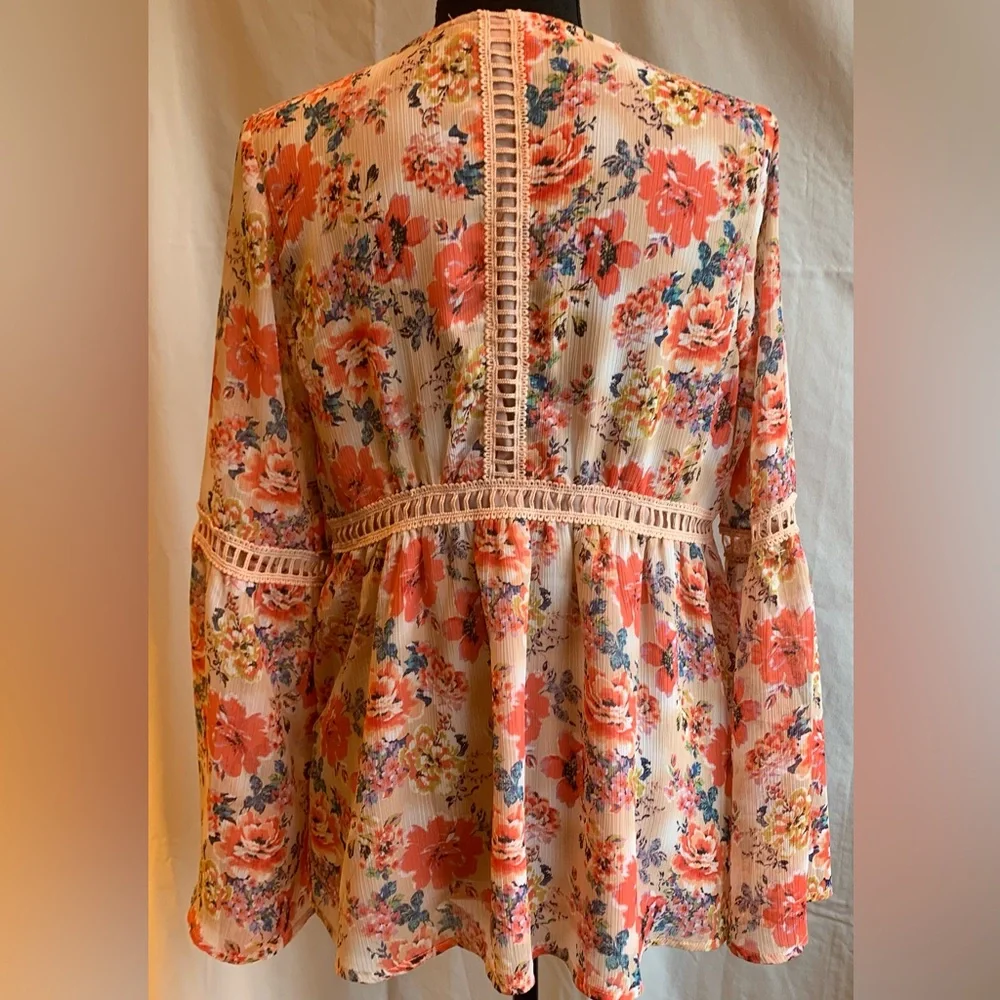 Gorgeous boho floral shirt NEW - Picture 5 of 7